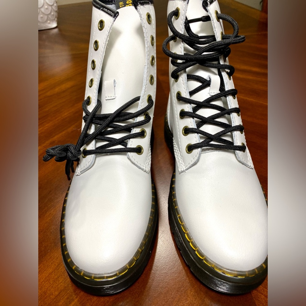 DR. MARTENS White Zavala Boots - Picture 7 of 15